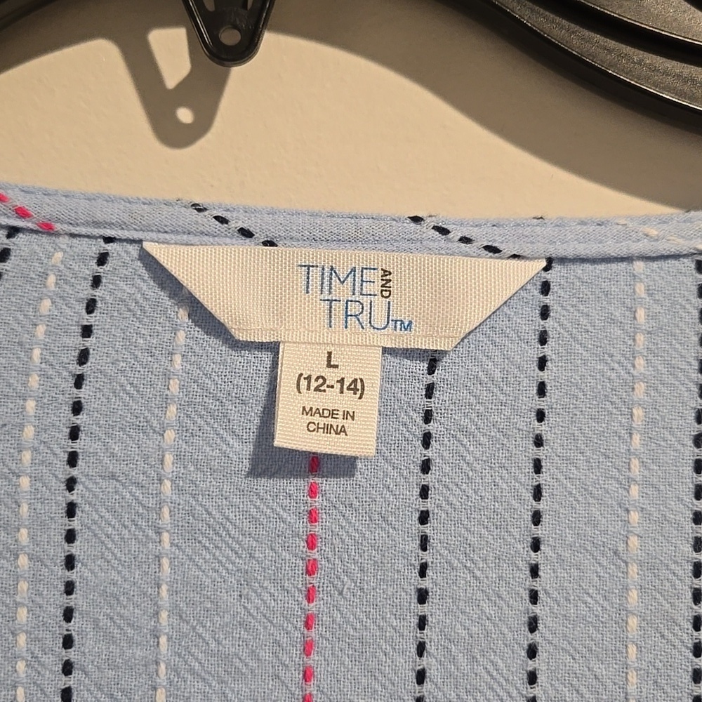Time and Tru blue pink black white top. Size large. NWT. - Picture 4 of 7